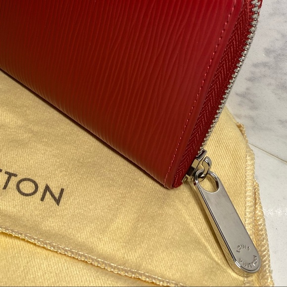 Louis Vuitton Zippy C. Wallet Epi Carmin - Picture 2 of 6